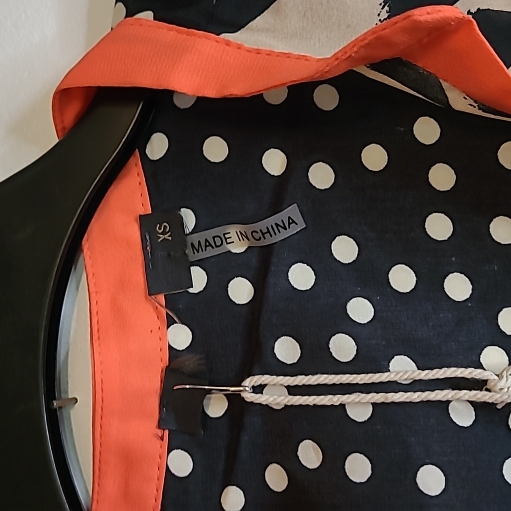 NWT Black & white polka dot blouse XS - Picture 3 of 6